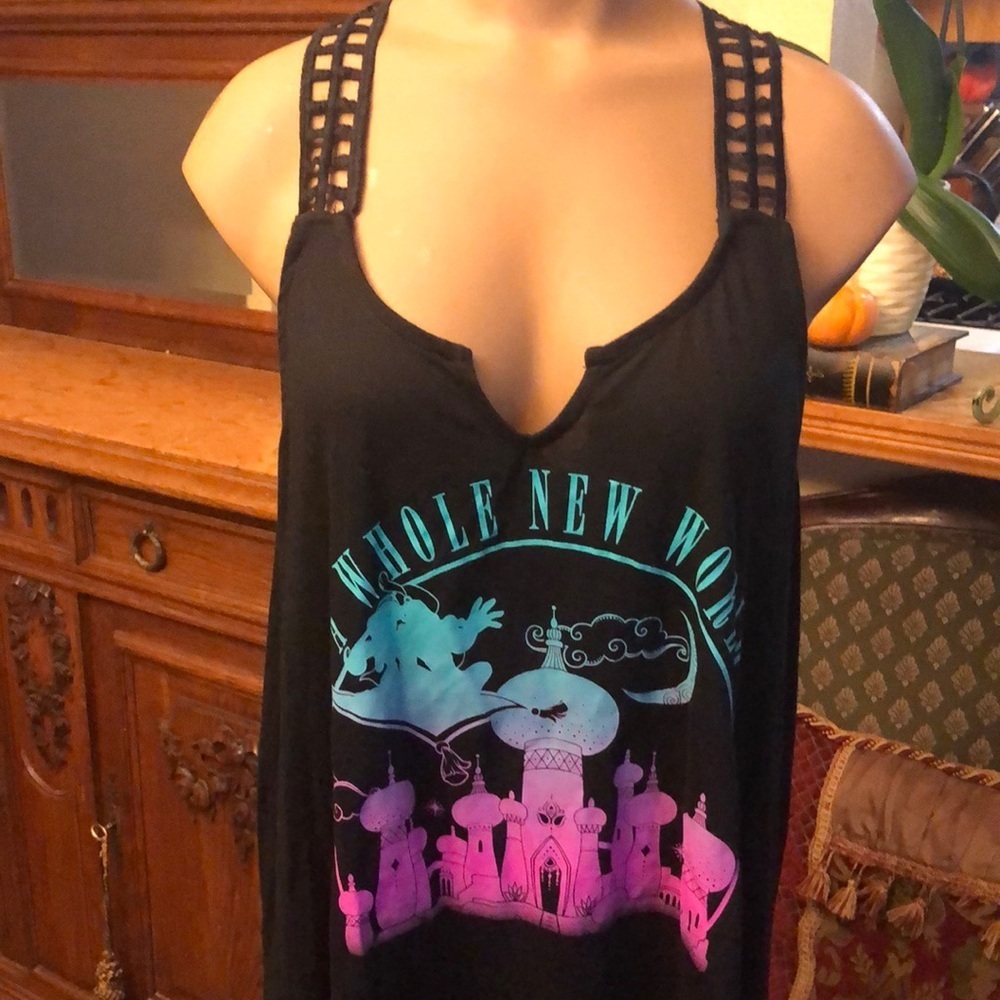 Jerry Leigh Disney Aladdin A Whole New World crochet strap tank top